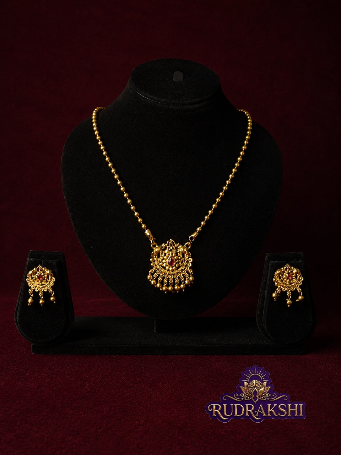 RUDRAKDSHI BORMAL WITH GOLDEN PENDANT